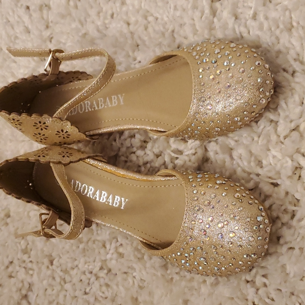 NEW Girls Champane Dress shoe size 13